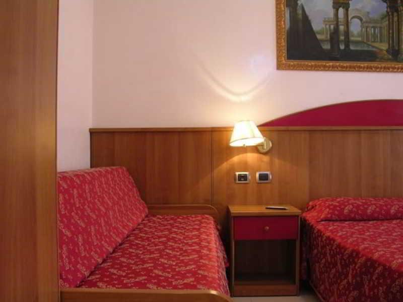 Hotel Mari 1 Ρώμη Εξωτερικό φωτογραφία